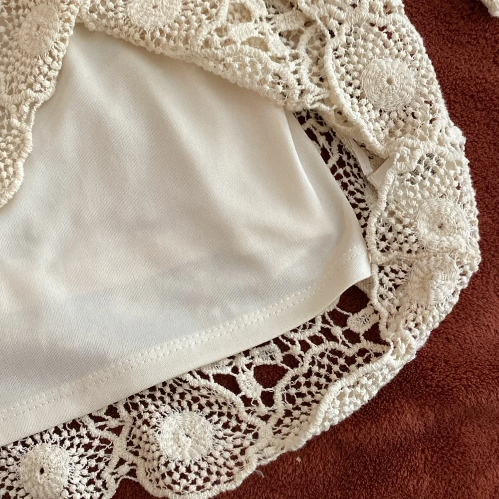 Crocheted Top With Attached Shell - Picture 3 of 10